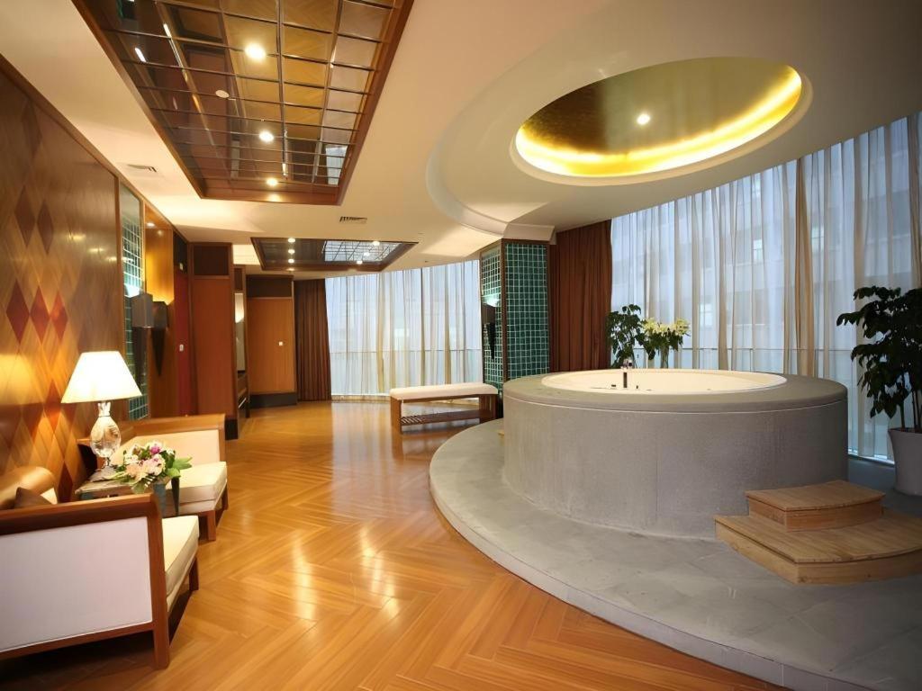 Yuncheng Jianguo Hotel Екстер'єр фото