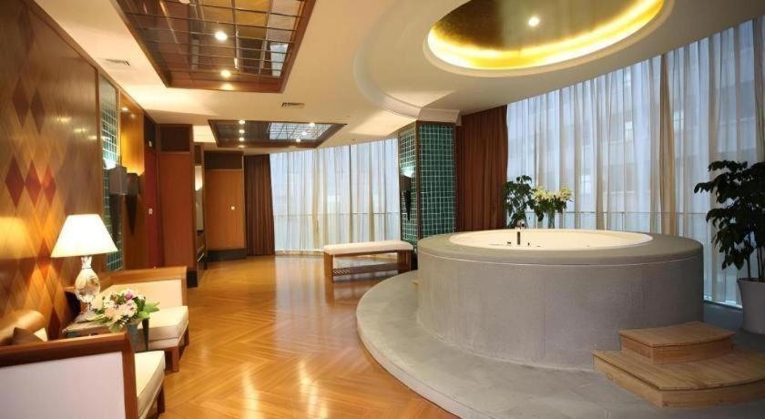 Yuncheng Jianguo Hotel Екстер'єр фото